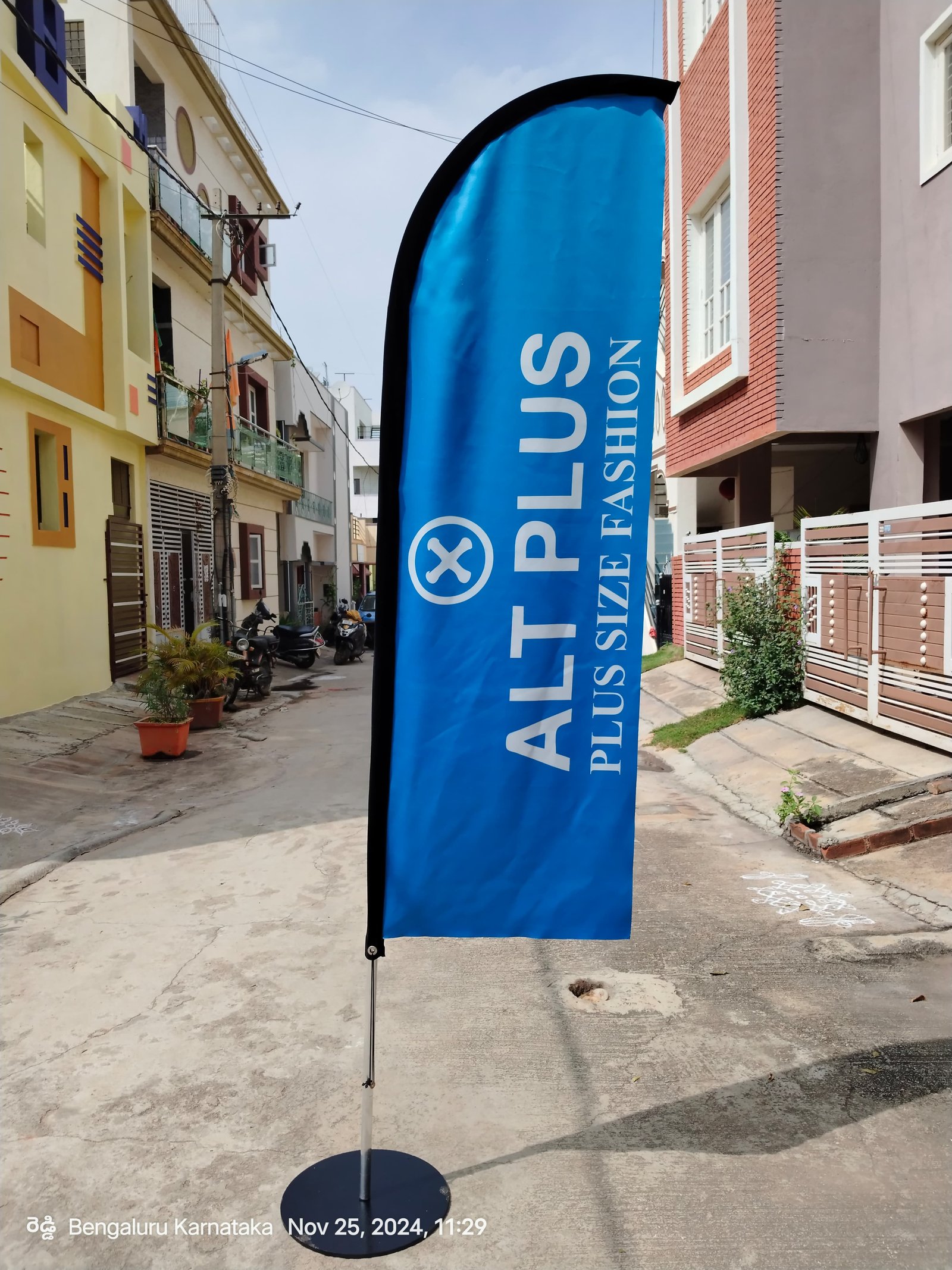 Feather flag supplier in bengaluru
